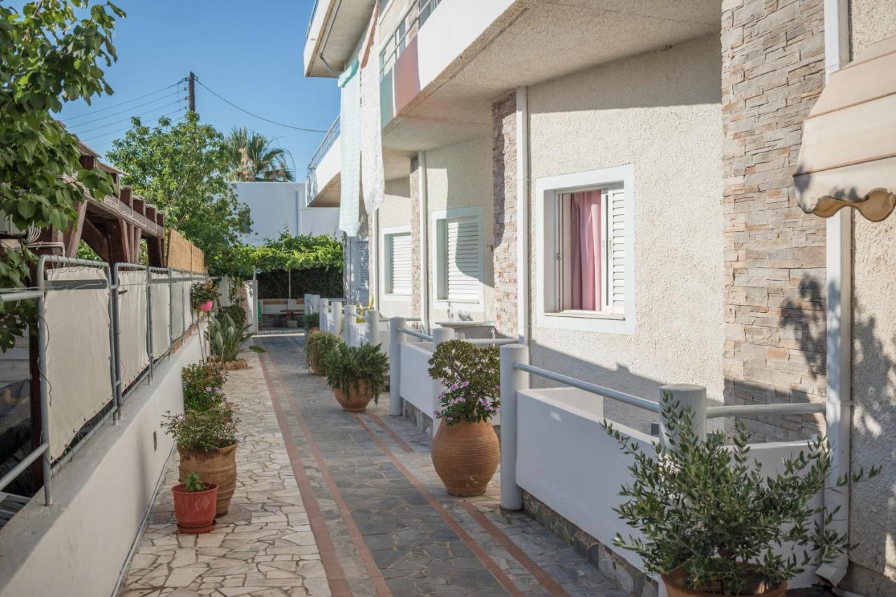 Stefanie Studios Agia Marina Exterior foto