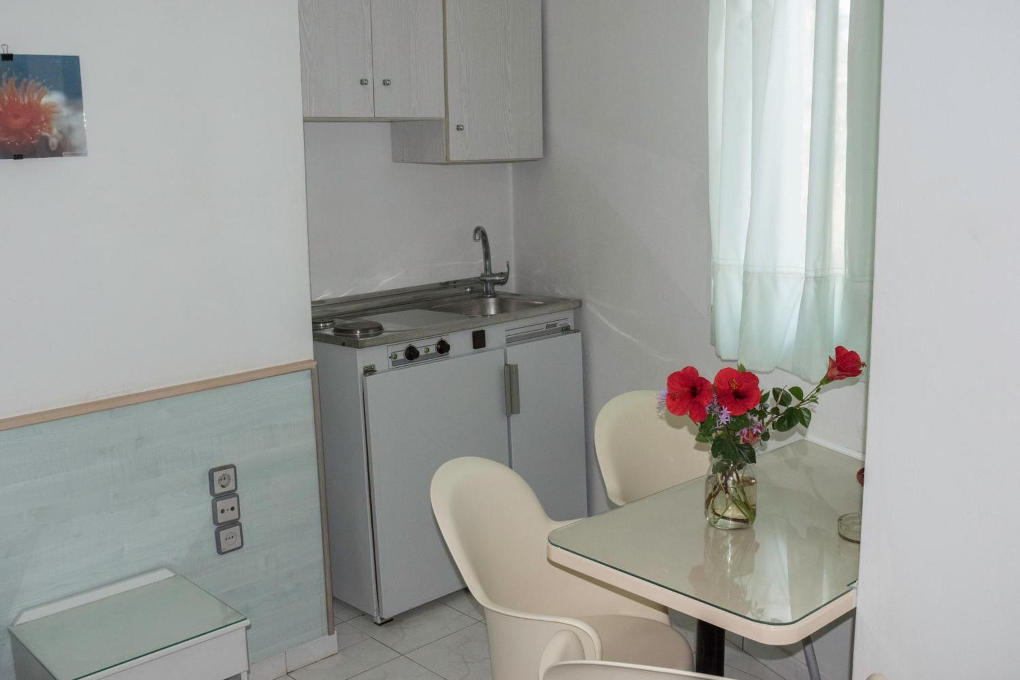 Stefanie Studios Agia Marina Exterior foto